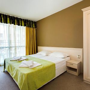 Zimmer mit zwei Einzelbetten